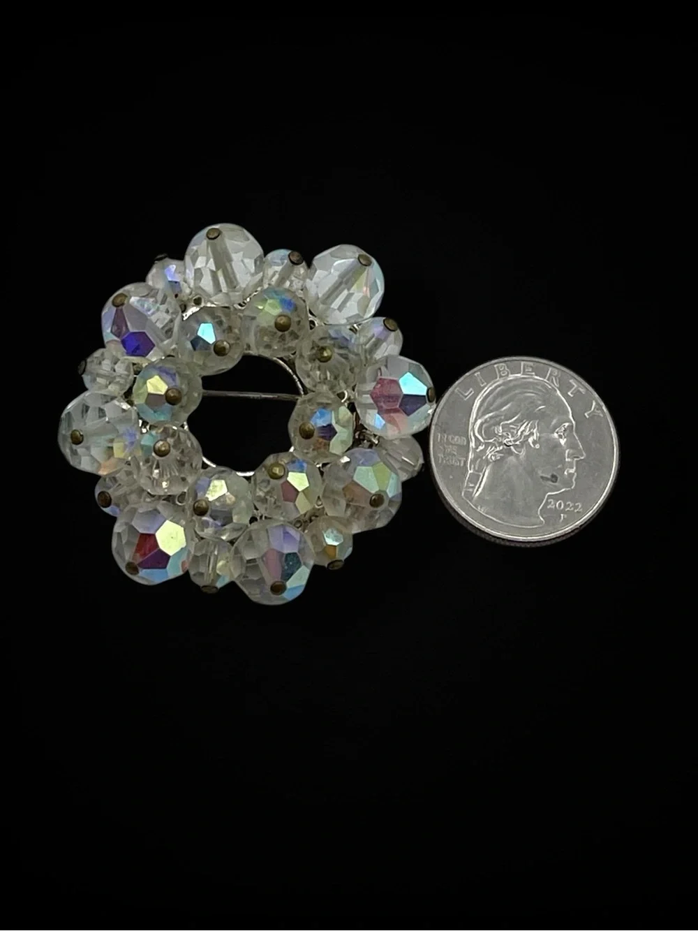 Stunning Vintage Faceted Crystal With Aurora Borealis Bead Wreath Circle Brooch